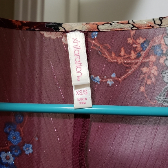 Xhiliration kimono - Picture 2 of 4